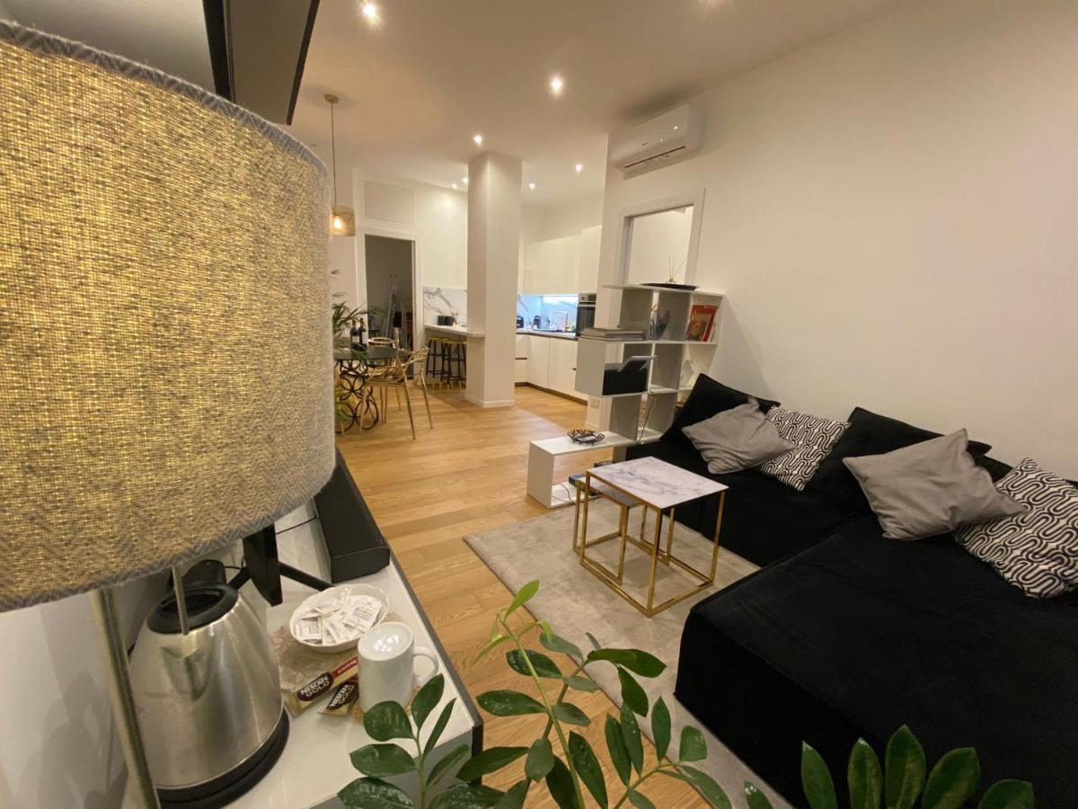 Luxury Modern Apartment ミラノ エクステリア 写真